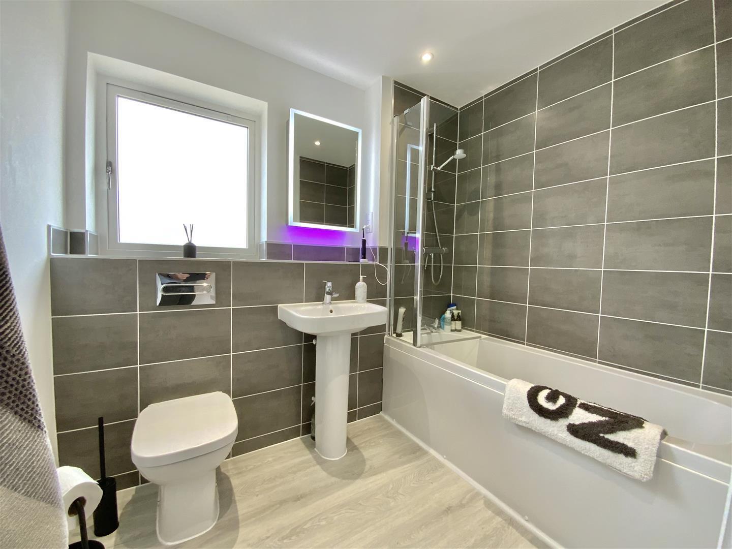 Harris Way, Glebe Farm, Milton Keynes Image 9