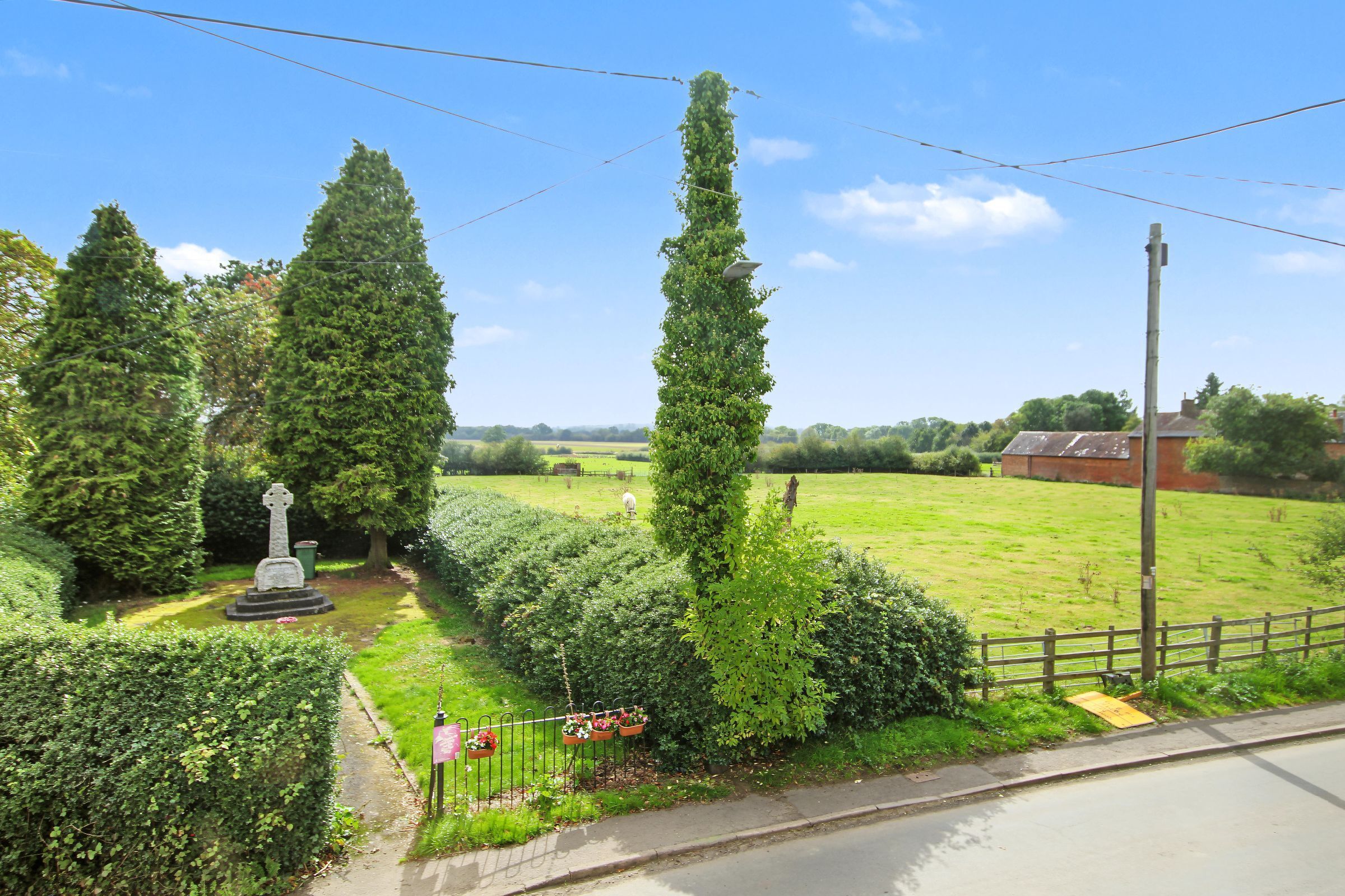 Main Street, Snarestone Image 14