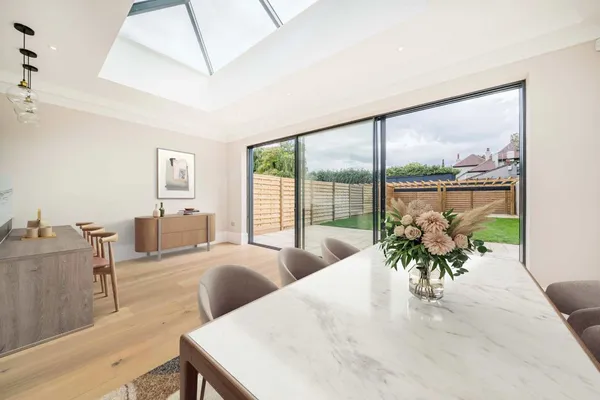 Matham Road, East Molesey, KT8 photo 2