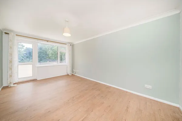 Elton Close, Kingston Upon Thames, KT1 photo 4