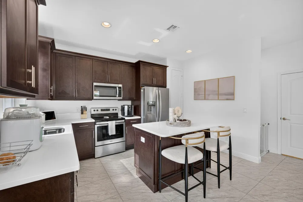 6994 Pines Circle, Coconut Creek, FL 33073