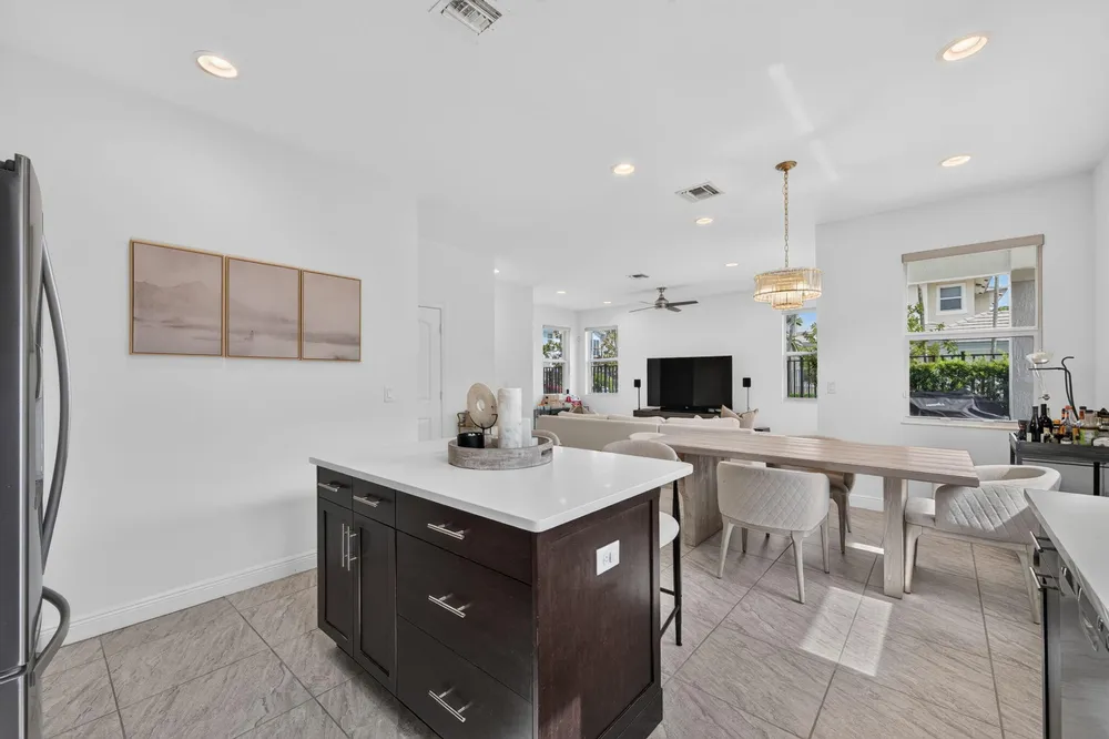 6994 Pines Circle, Coconut Creek, FL 33073