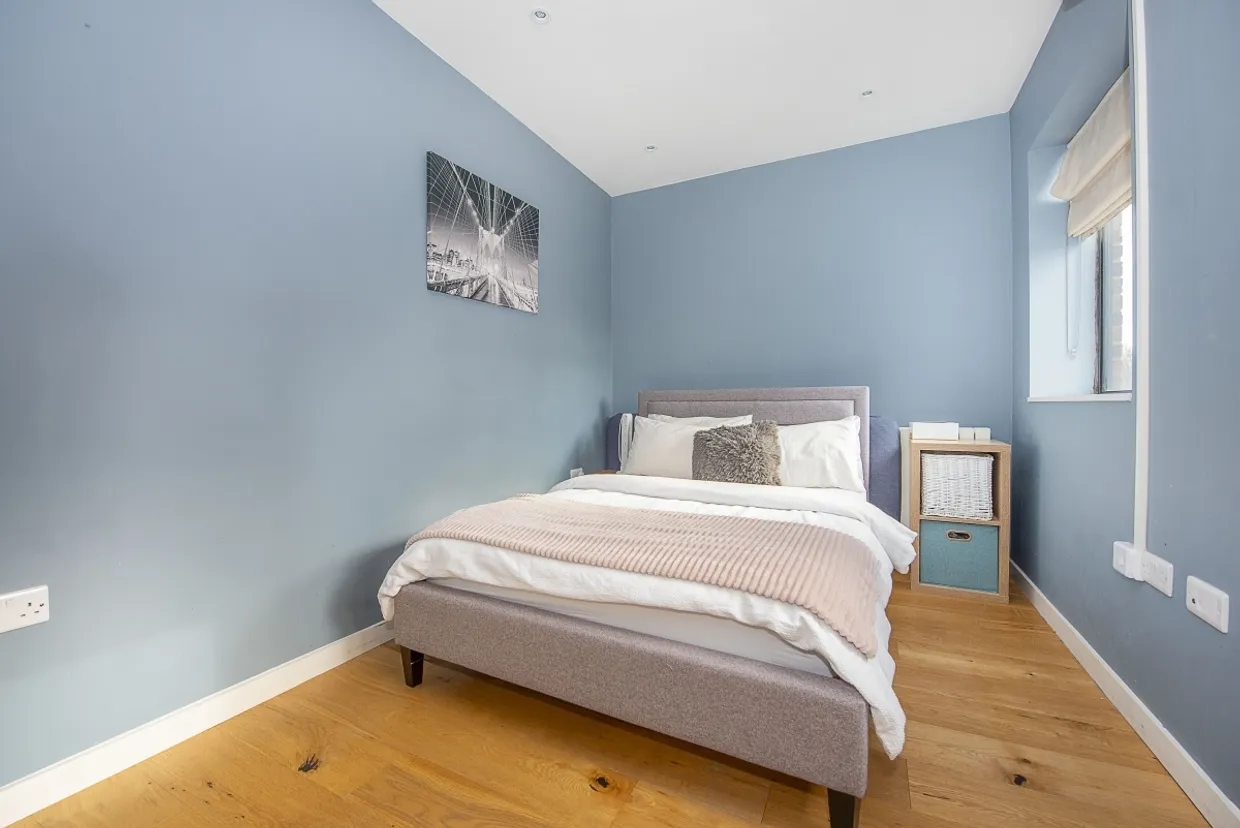 Cowleaze Road Kingston upon Thames KT2 photo 5