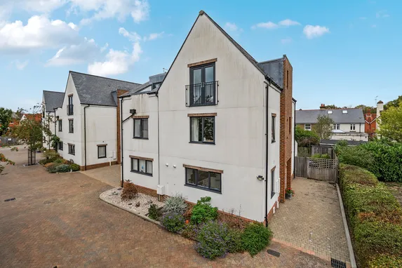Ridgway Road, Farnham, GU9