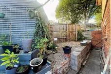 Chestnut Avenue, DUDLEY