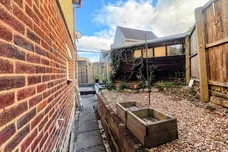 Chestnut Avenue, DUDLEY