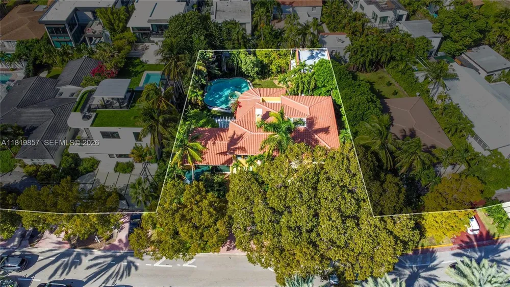 2050 Alton Rd, Miami Beach, FL 33140