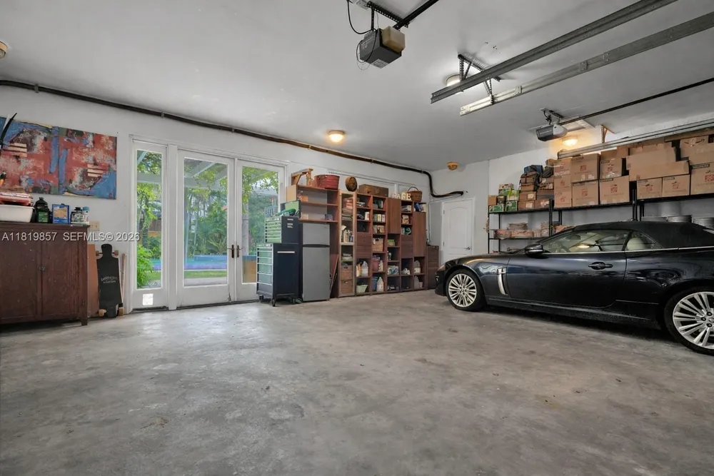 2050 Alton Rd, Miami Beach, FL 33140