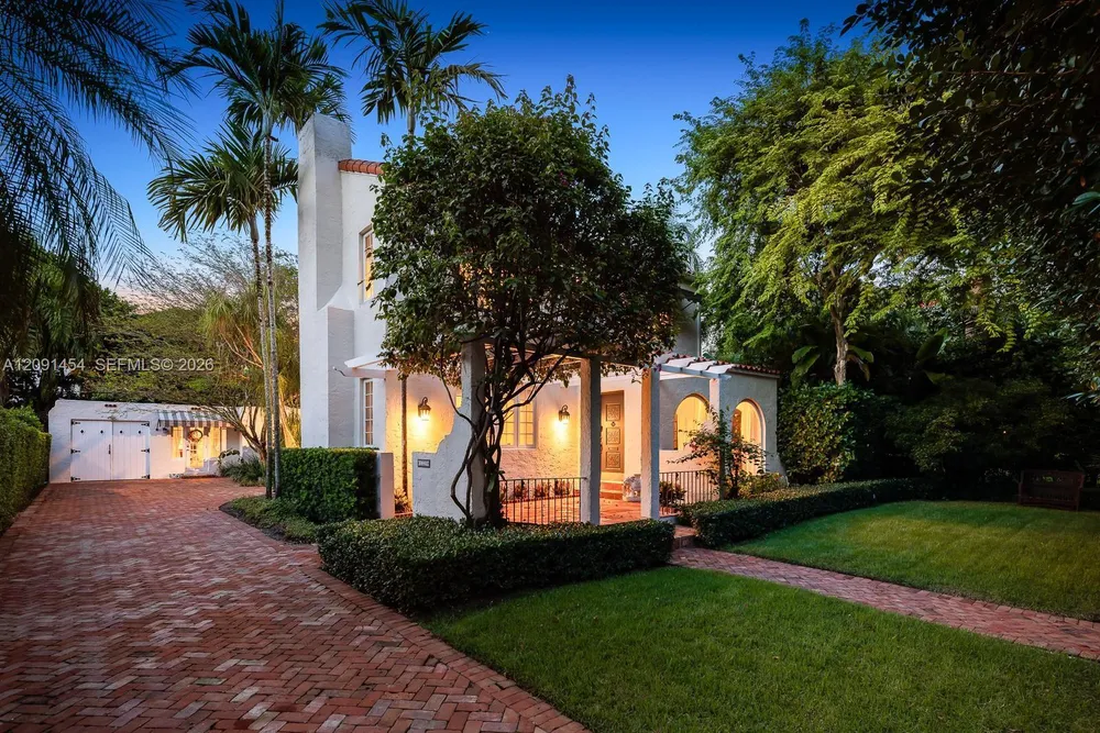 1229 Asturia Ave, Coral Gables, FL 33134