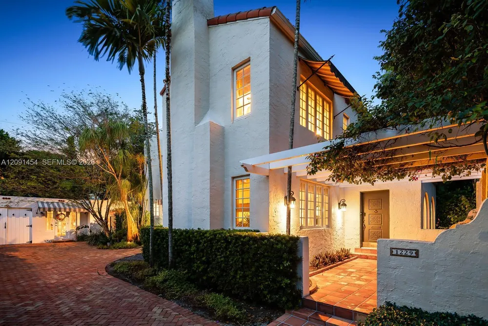 1229 Asturia Ave, Coral Gables, FL 33134