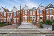 Sutton Road London N10 photo 2