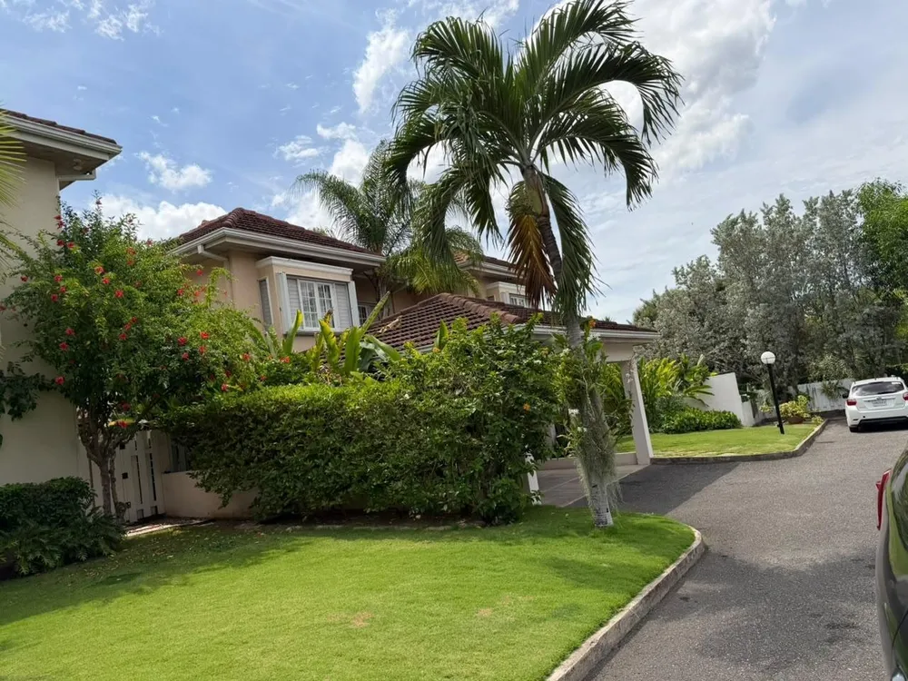 EARLS COURT CHATEAUX, KIN Kingston  St. Andrew