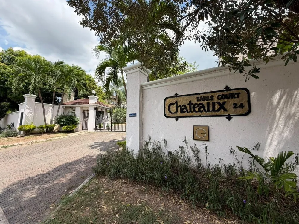 EARLS COURT CHATEAUX, KIN Kingston  St. Andrew