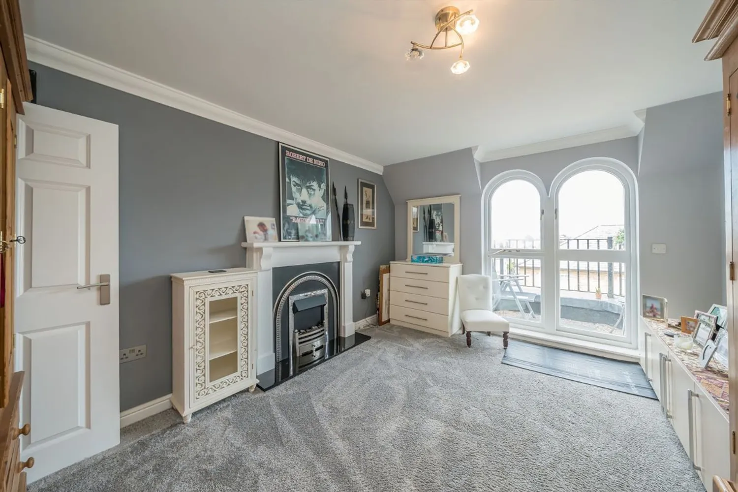 Oatlands Drive, Weybridge, KT13 photo 4