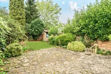 Bettoney Vere, Bray, Maidenhead, SL6 photo 2