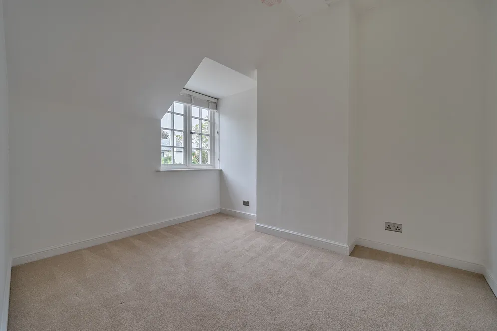 Bettoney Vere, Bray, Maidenhead, SL6 photo 11