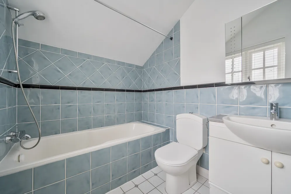 Bettoney Vere, Bray, Maidenhead, SL6 photo 12