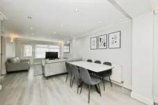 Nunsbury Drive, Broxbourne