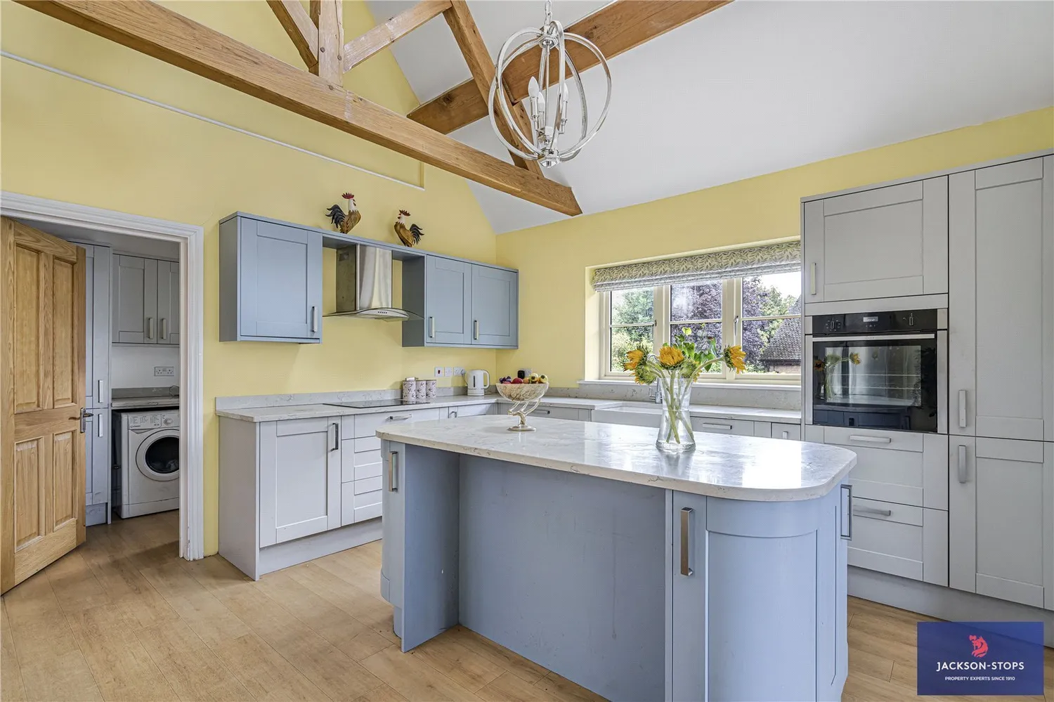 Saneco Lane, Brixworth, NN6 photo 7