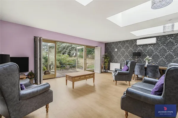 Saneco Lane, Brixworth, NN6 photo 9