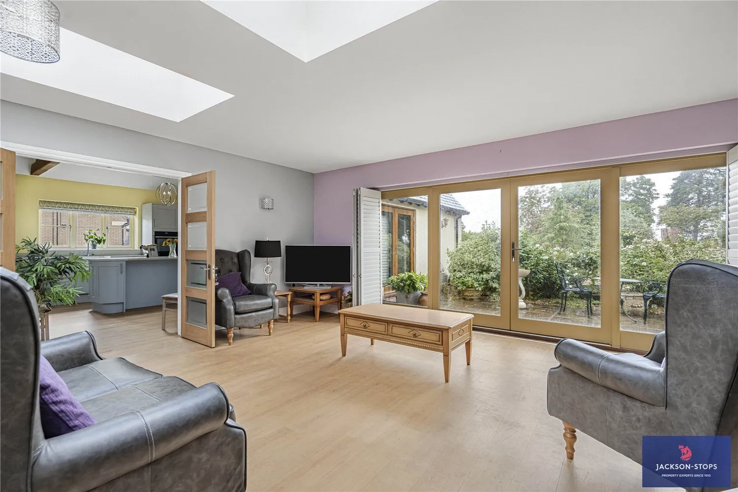Saneco Lane, Brixworth, NN6 photo 10