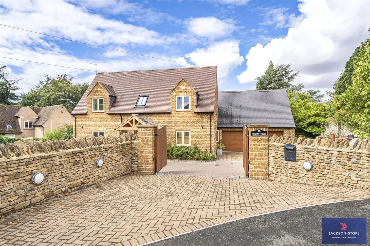 Saneco Lane, Brixworth, NN6 photo 22