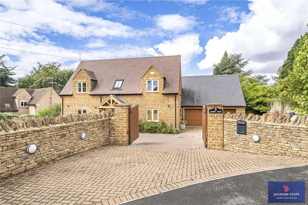Saneco Lane, Brixworth, NN6 photo 22