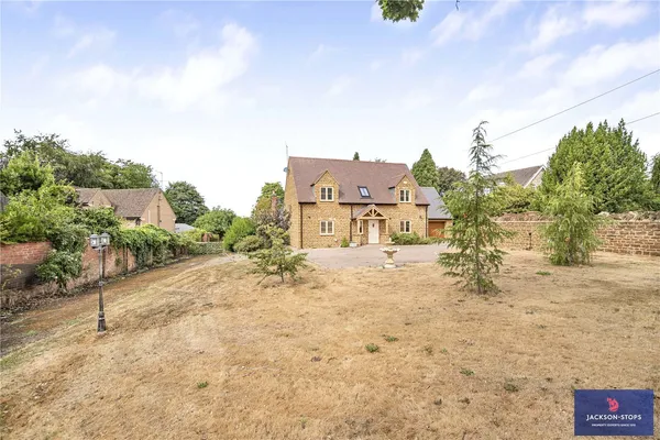 Saneco Lane, Brixworth, NN6 photo 23