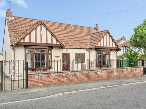 Tennyson Avenue, Mexboroughphoto