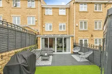Brunswick Place, Heckmondwike