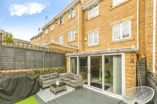 Brunswick Place, Heckmondwike