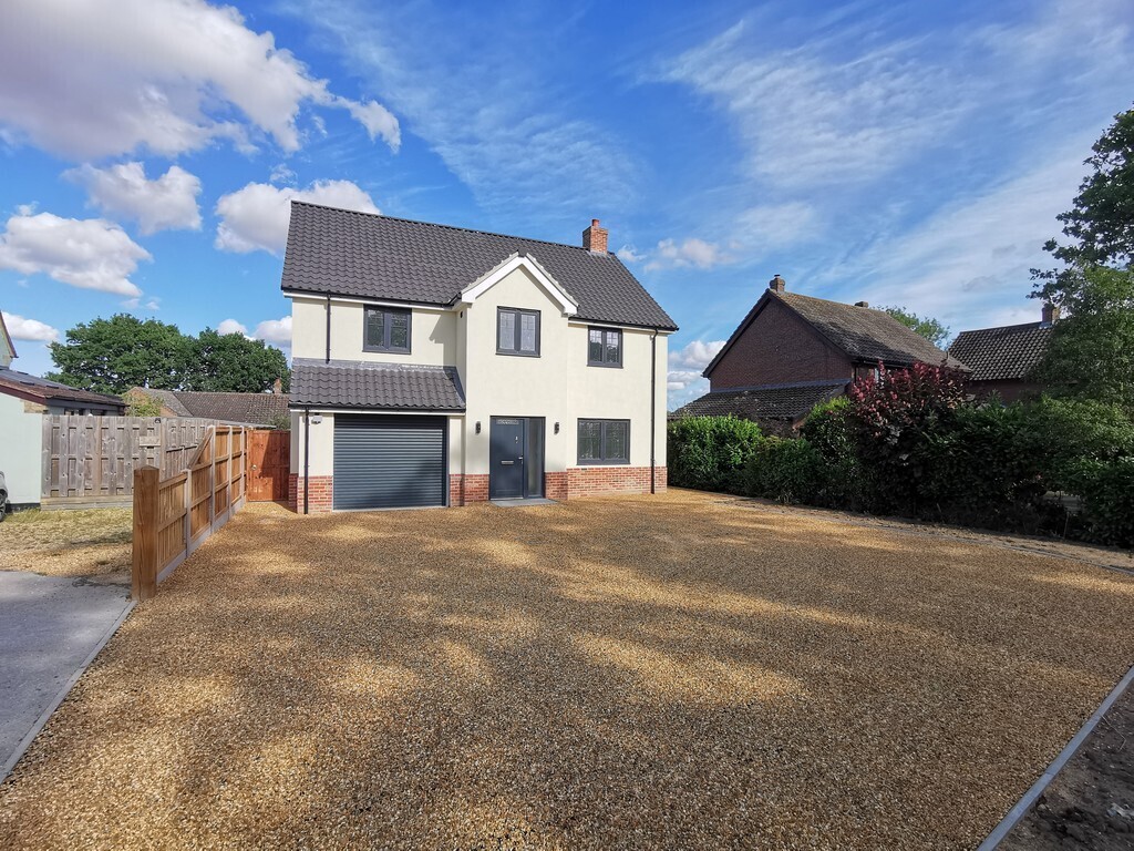The Street, Metfield, Harleston Image 1