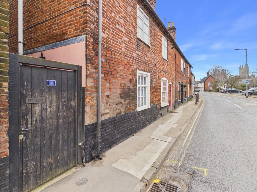Lower Olland Street, Bungay Image 1