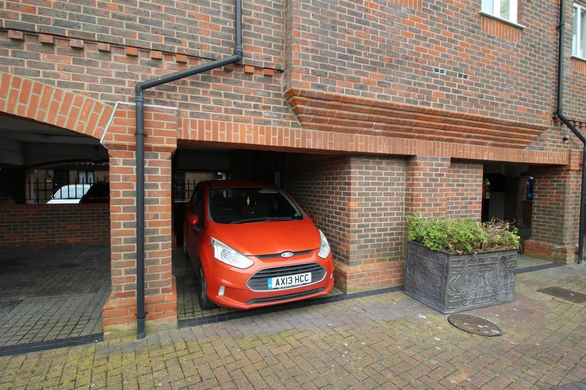 Barbers Wharf, Poole
