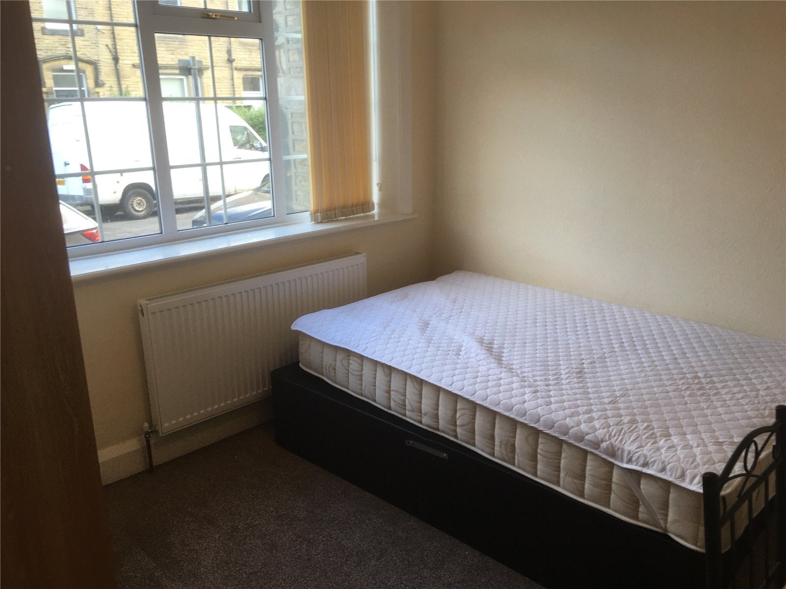 27 Wentworth Street, Huddersfield, HD1 Image 7