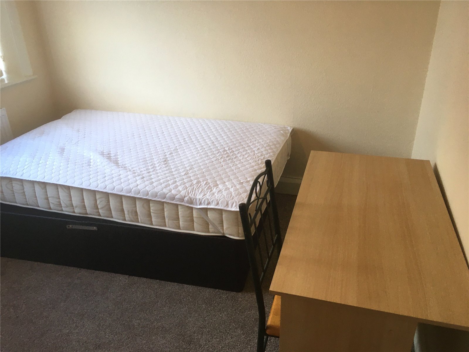 27 Wentworth Street, Huddersfield, HD1 Image 8