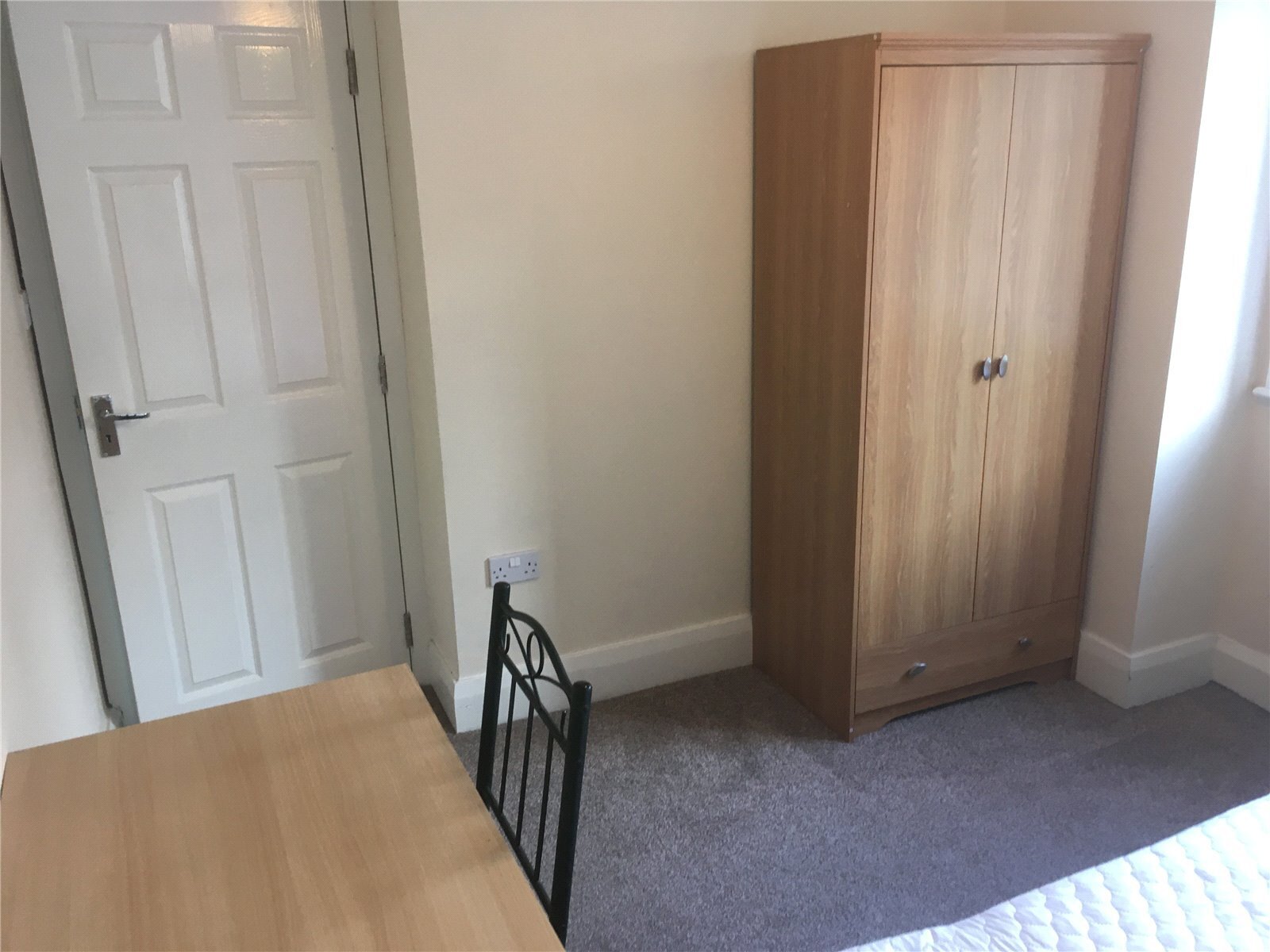 27 Wentworth Street, Huddersfield, HD1 Image 9