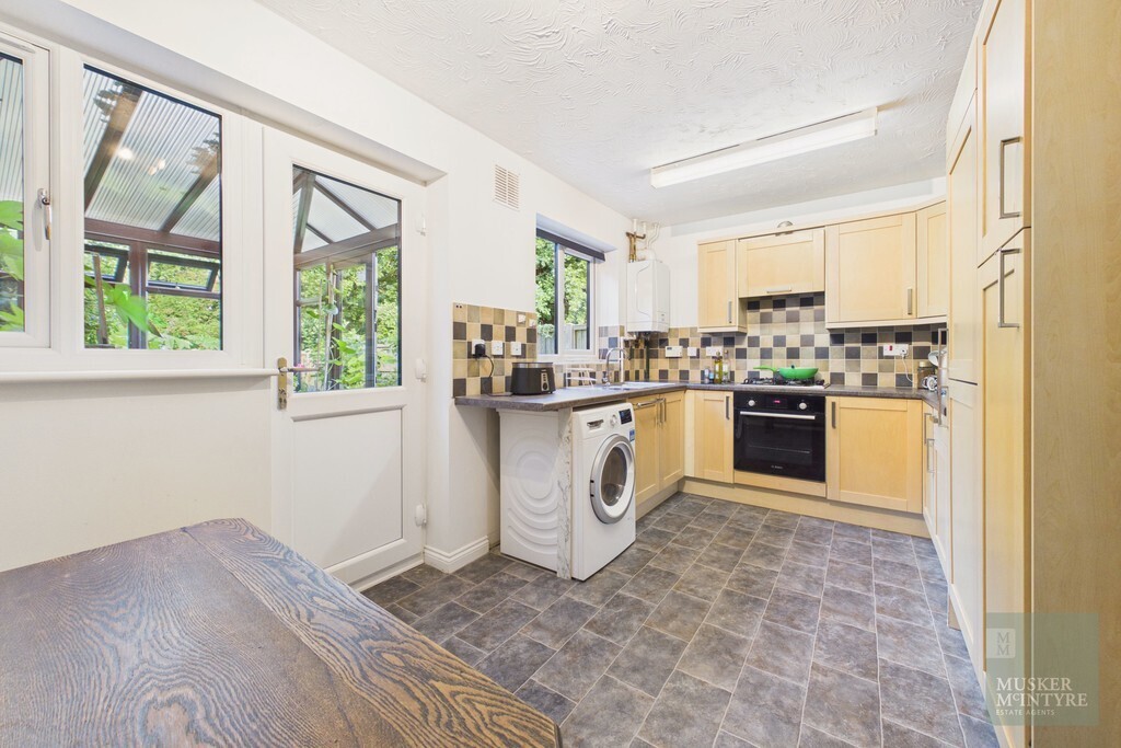Reeves Close, Bungay Image 5