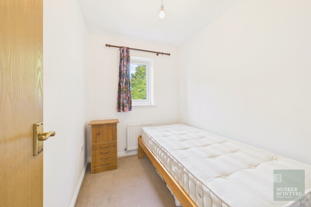 Reeves Close, Bungay Image 11