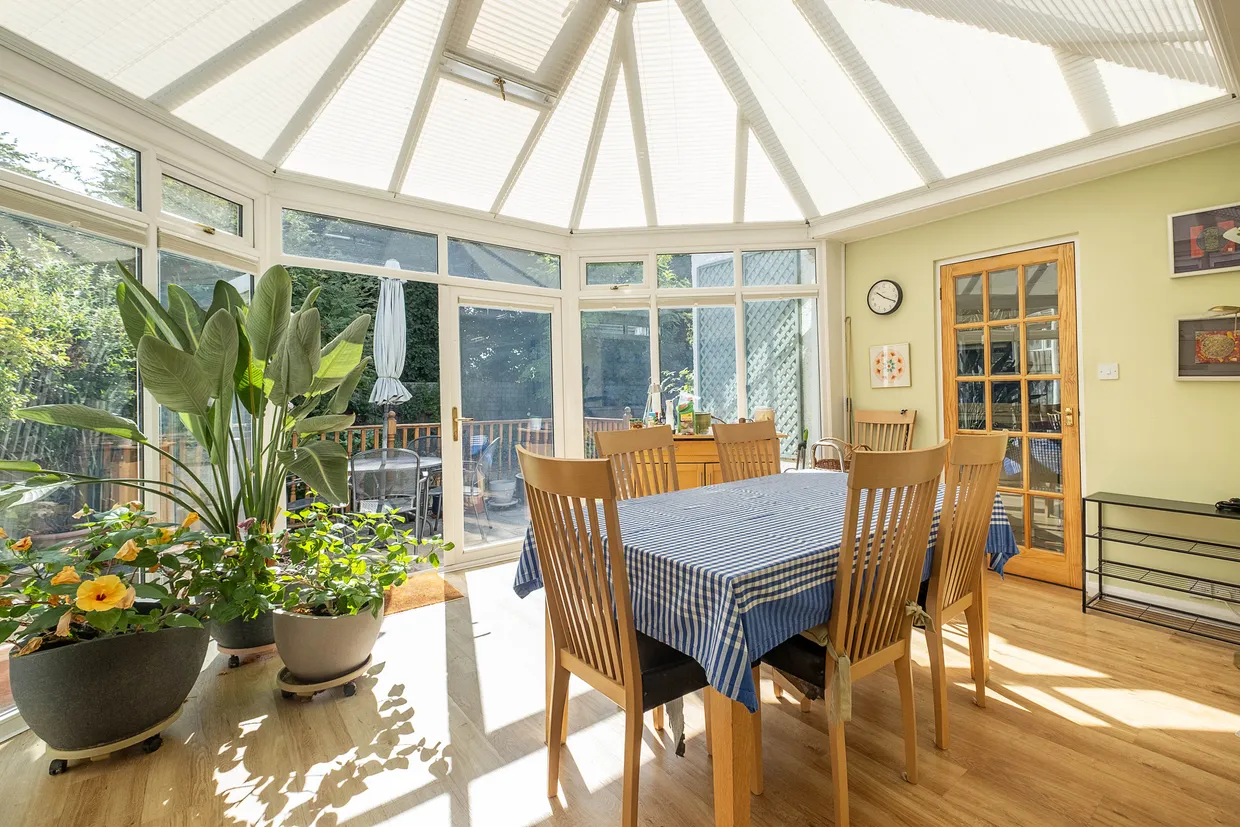 Westcoombe Avenue, London, SW20 photo 2