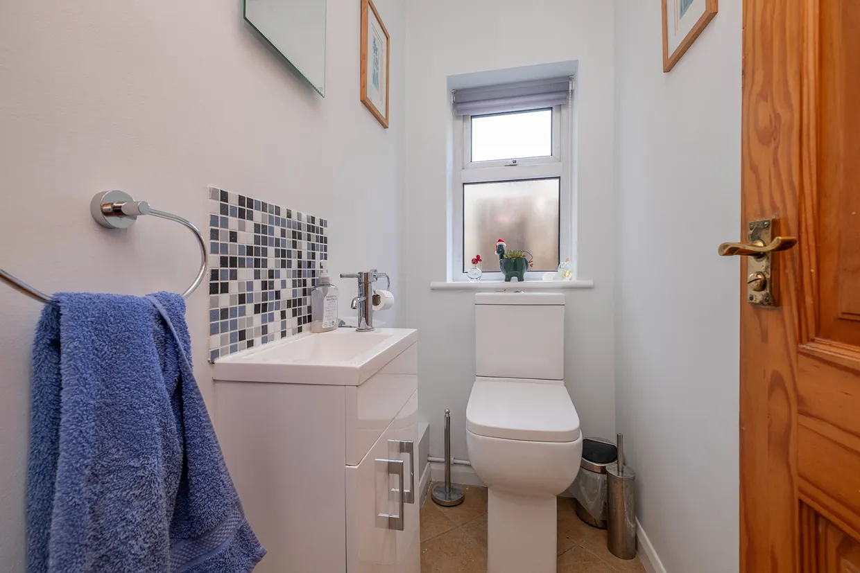 Westcoombe Avenue, London, SW20 photo 4