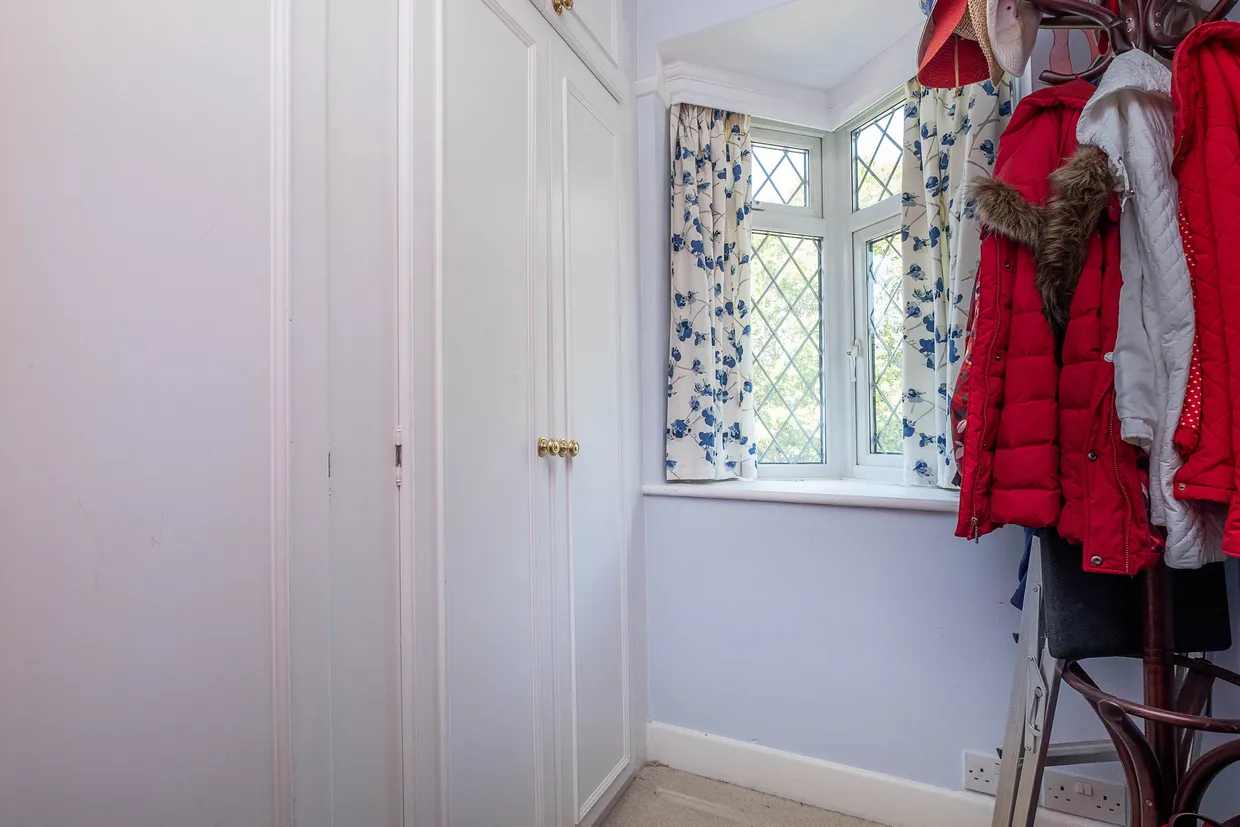 Westcoombe Avenue, London, SW20 photo 5