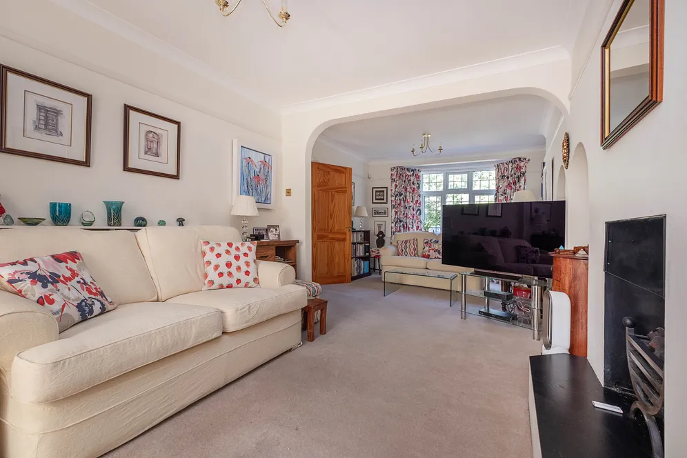 Westcoombe Avenue, London, SW20 photo 6