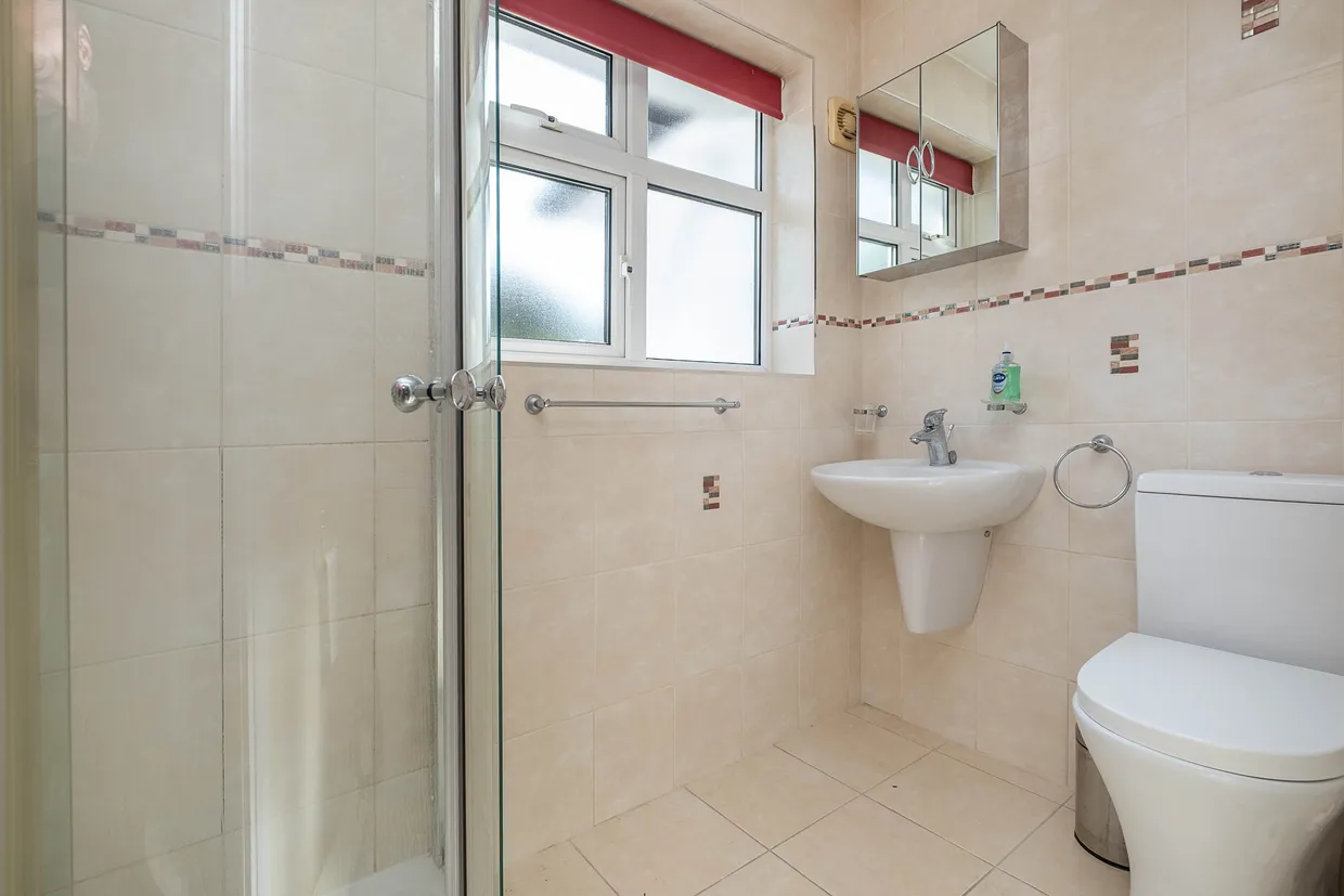 Westcoombe Avenue, London, SW20 photo 7