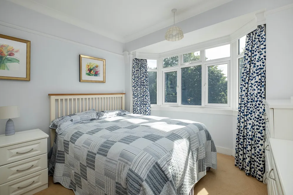Westcoombe Avenue, London, SW20 photo 9