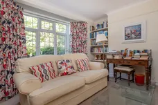 Westcoombe Avenue, London, SW20 photo 11