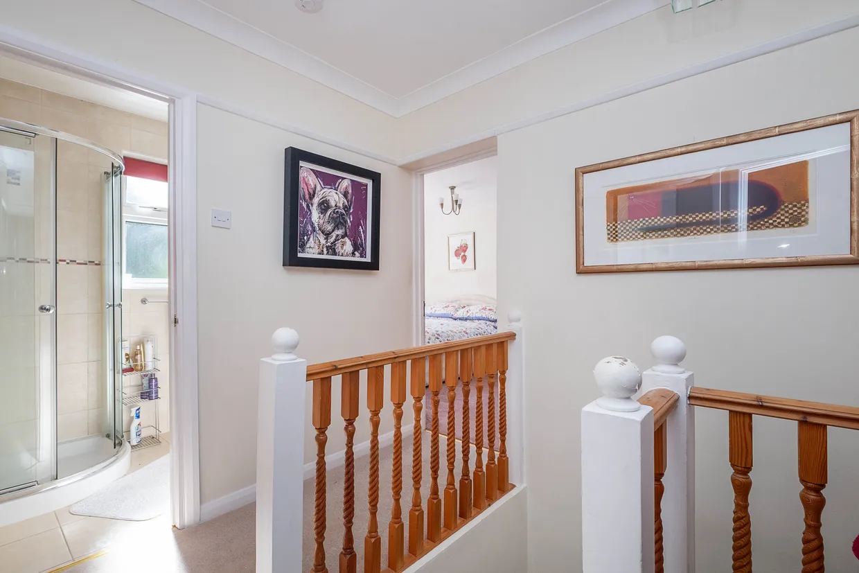 Westcoombe Avenue, London, SW20 photo 14