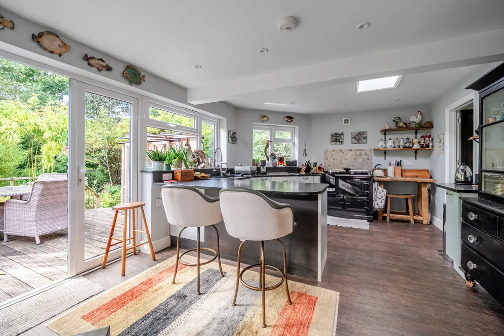 Crosswater Lane, Churt, Farnham, GU10 photo 11