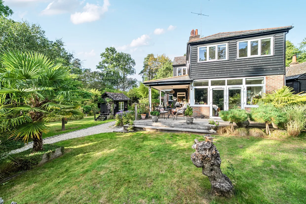 Crosswater Lane, Churt, Farnham, GU10 photo 19