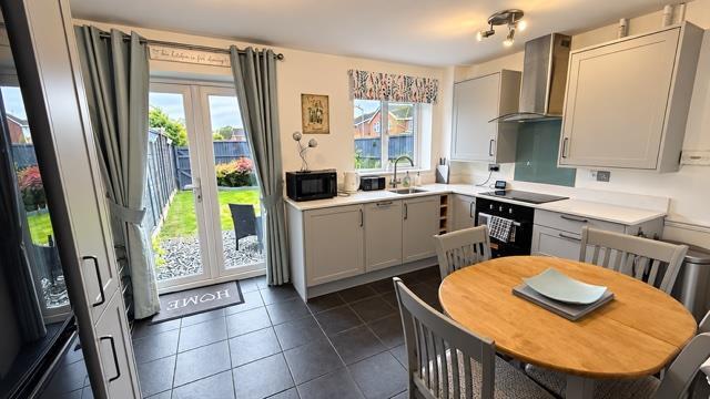Willow Tree Close, Barwell, Leicester Image 3
